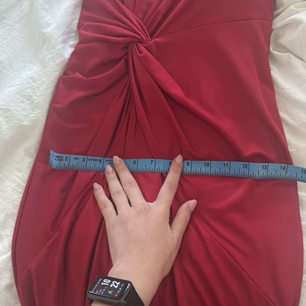 RED STRAPLESS GOWN - Picture 10 of 10